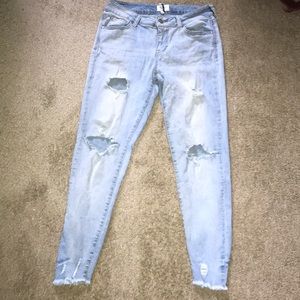 Mid rise ankle jeans